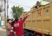 Humanis dan Menginspirasi, Aksi Berbagi SPPG Sialang 3 Tuai Apresiasi Warga