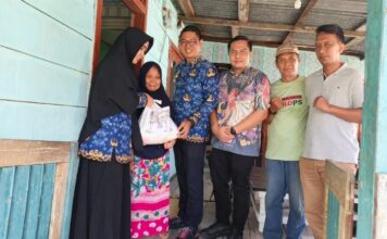 Sinergi Kecamatan dan Kelurahan, Lurah Sungailais Salurkan Bantuan Paket Sembako