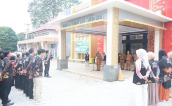 Dukung Sensus Ekonomi 2026, Plt Camat Ilir Timur Dua Minta Petugas Jaga Amanah dan Kedepankan Sikap Humanis