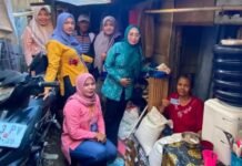 Camat Jakabaring Turun Langsung ke Lapangan, Awasi Distribusi Bantuan Bulog bagi Warga